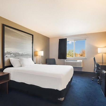 Americas Best Value Inn Спаркс Экстерьер фото