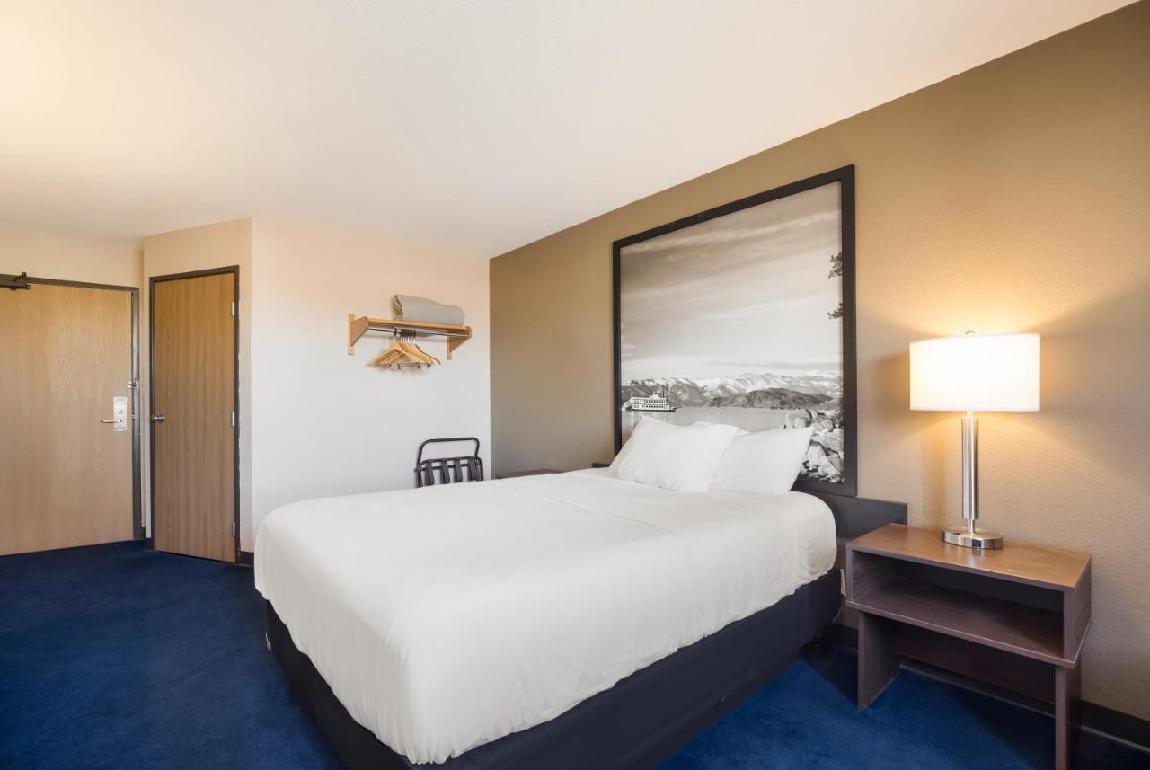 Americas Best Value Inn Спаркс Экстерьер фото