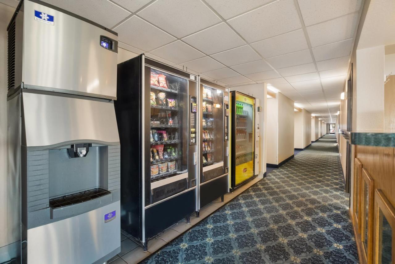 Americas Best Value Inn Спаркс Экстерьер фото